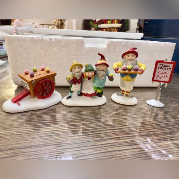 Department 56 SNOW CONE ELVES - Picture 1 of 4